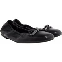 Stuart Weitzman Slippers - Sw Bow Ballet Flat in zwart