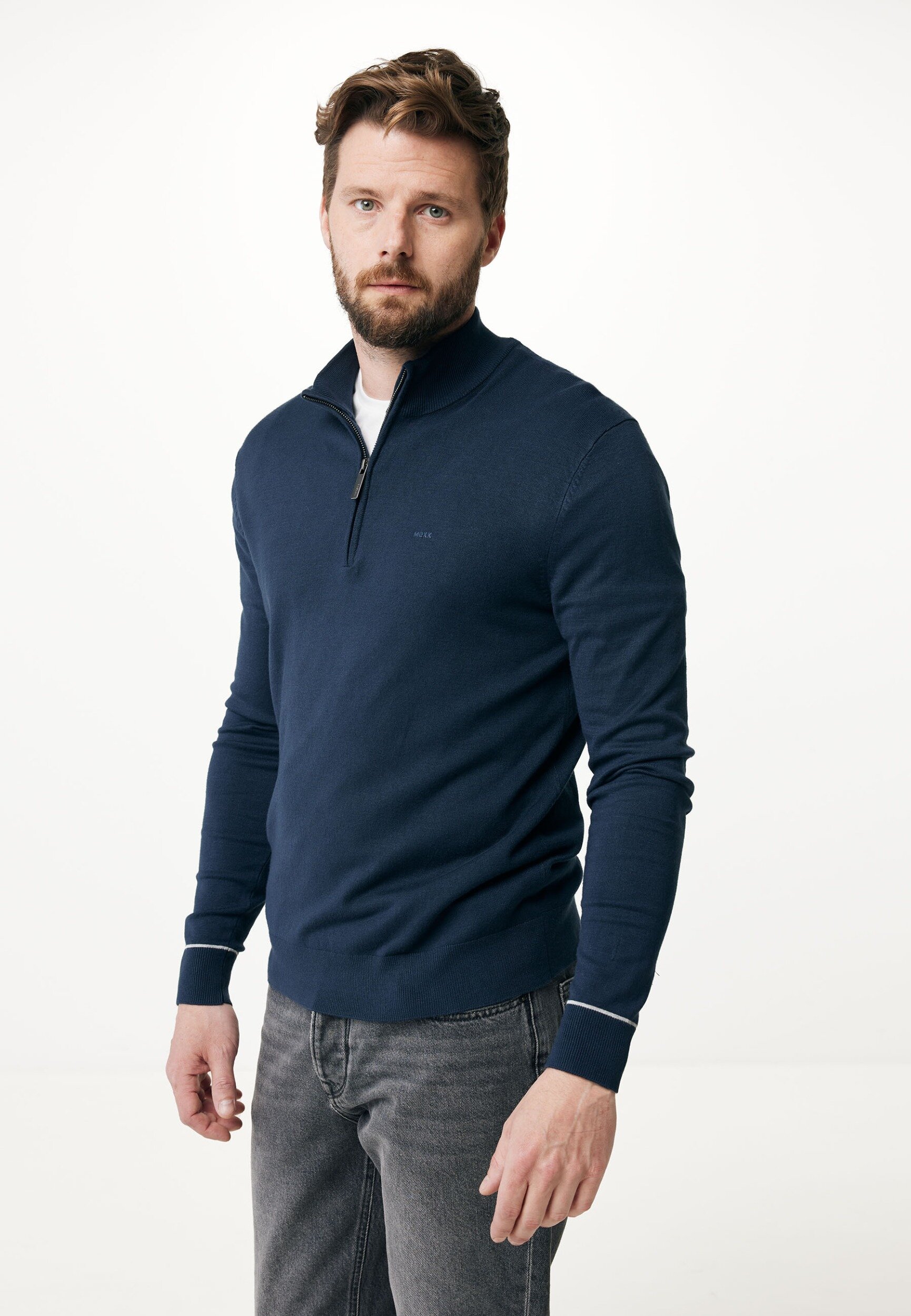 James Sweater Navy