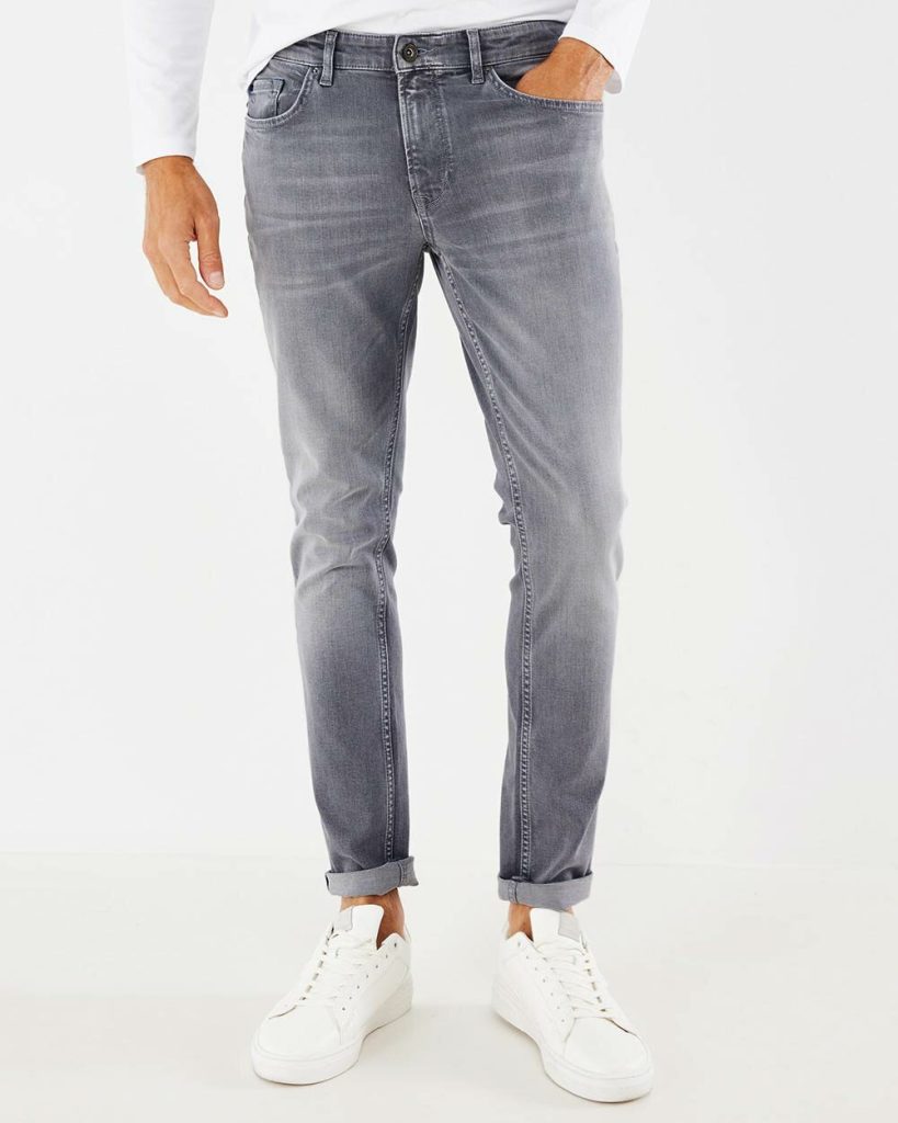 Logan Mid Waist / Slim Jeans