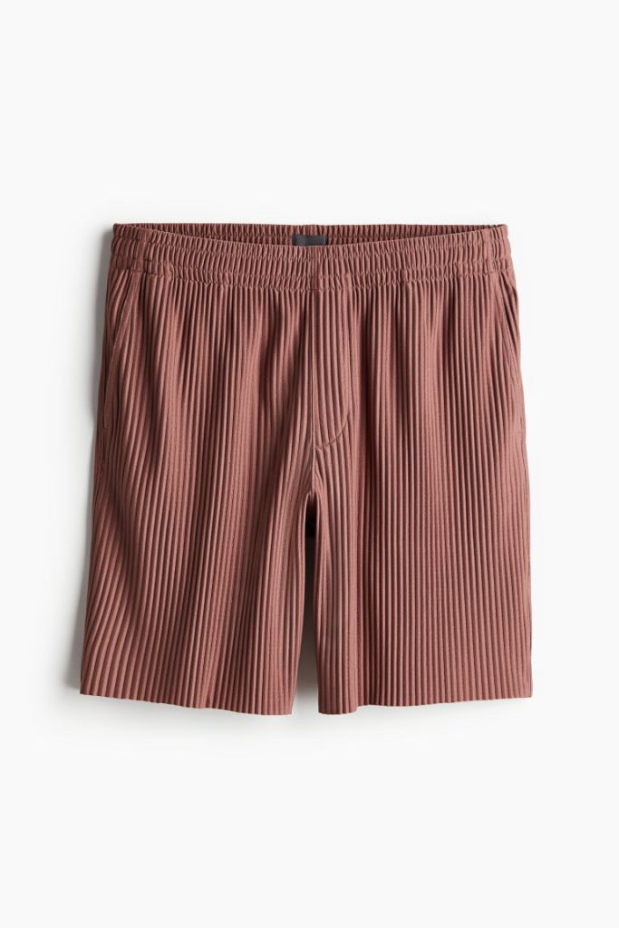 H & M - Geplisseerde short - Regular Fit - Rood