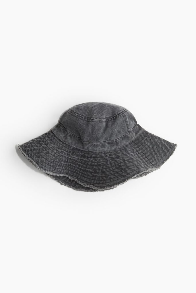 H & M - Katoenen buckethat met rafelrand - Grijs