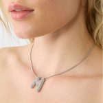 Stradivarius Ketting met stras initiaal   OS