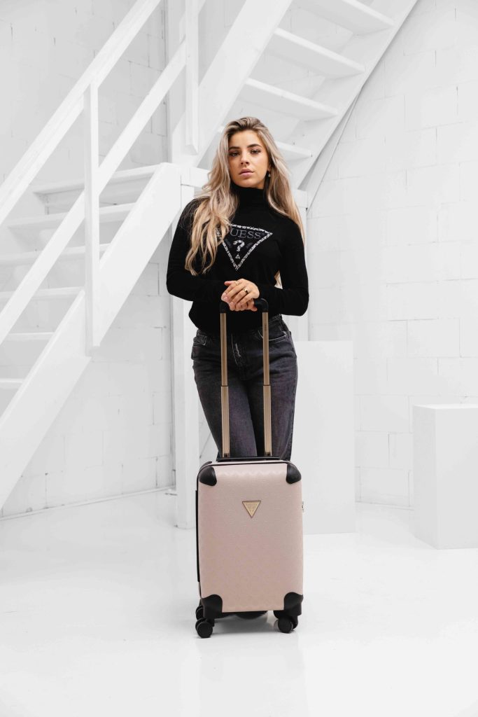 Guess Wilder Travel Trolley Dames Roze - Maat One Size - Kleur: Roze | Soccerfanshop