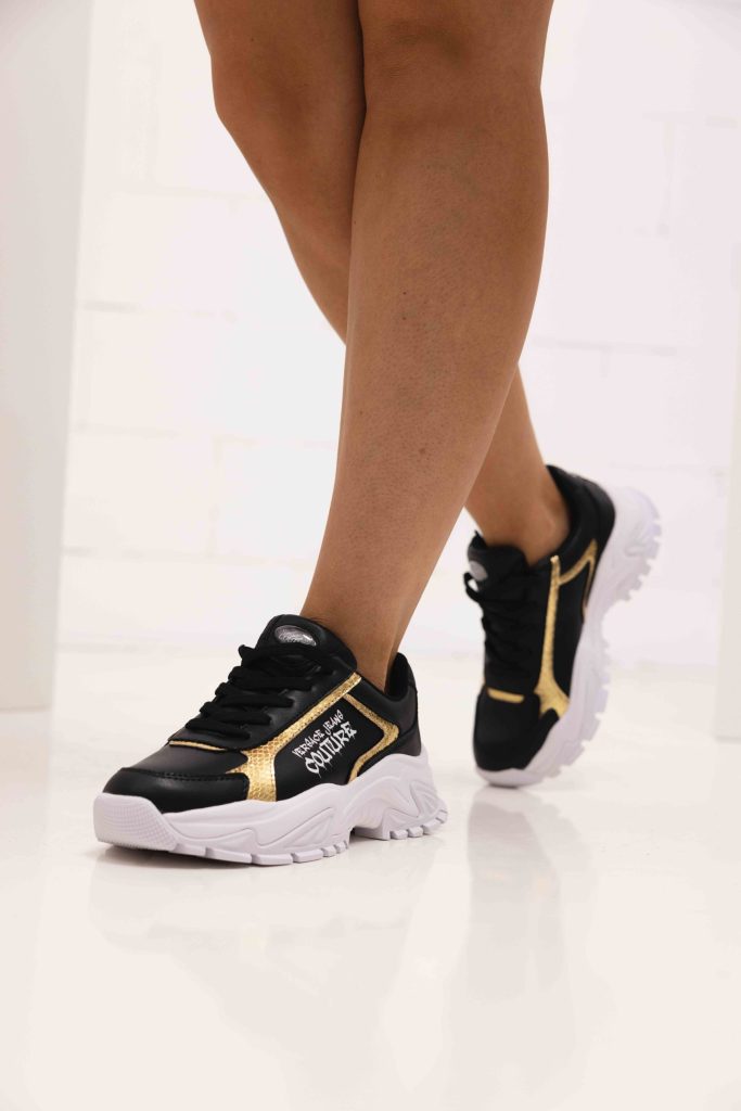 Versace Jeans Couture Fondo Hiker Sneakers Dames Zwart - Maat 40 - Kleur: Zwart | Soccerfanshop