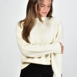 Extreme Cashmere trui Bourgeois brede ribboord lange mouwen cream