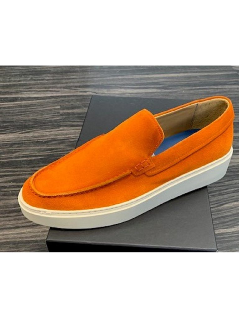 Giorgio 13781 suede loafer met witte zool. limited edition