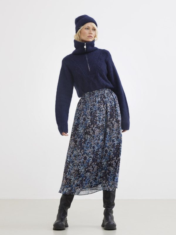 Catwalk Junkie Skirt cloudy leaves