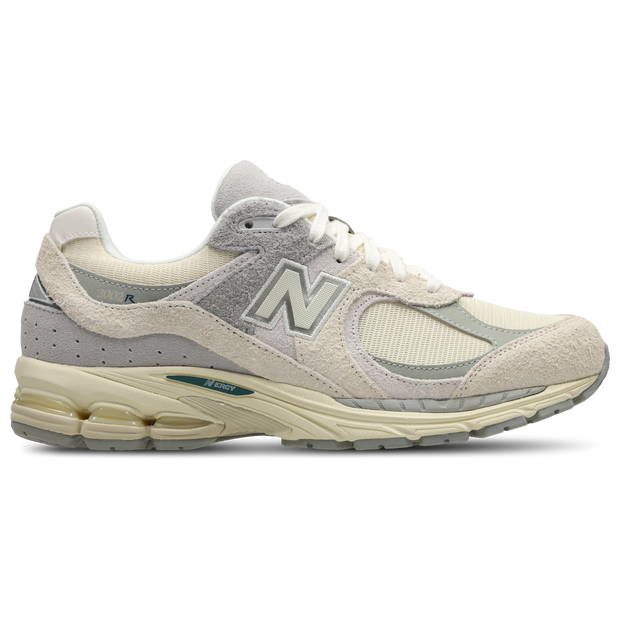 New Balance 2002R Sneakers Heren - Beige - Maat 41.5 - Synthetisch