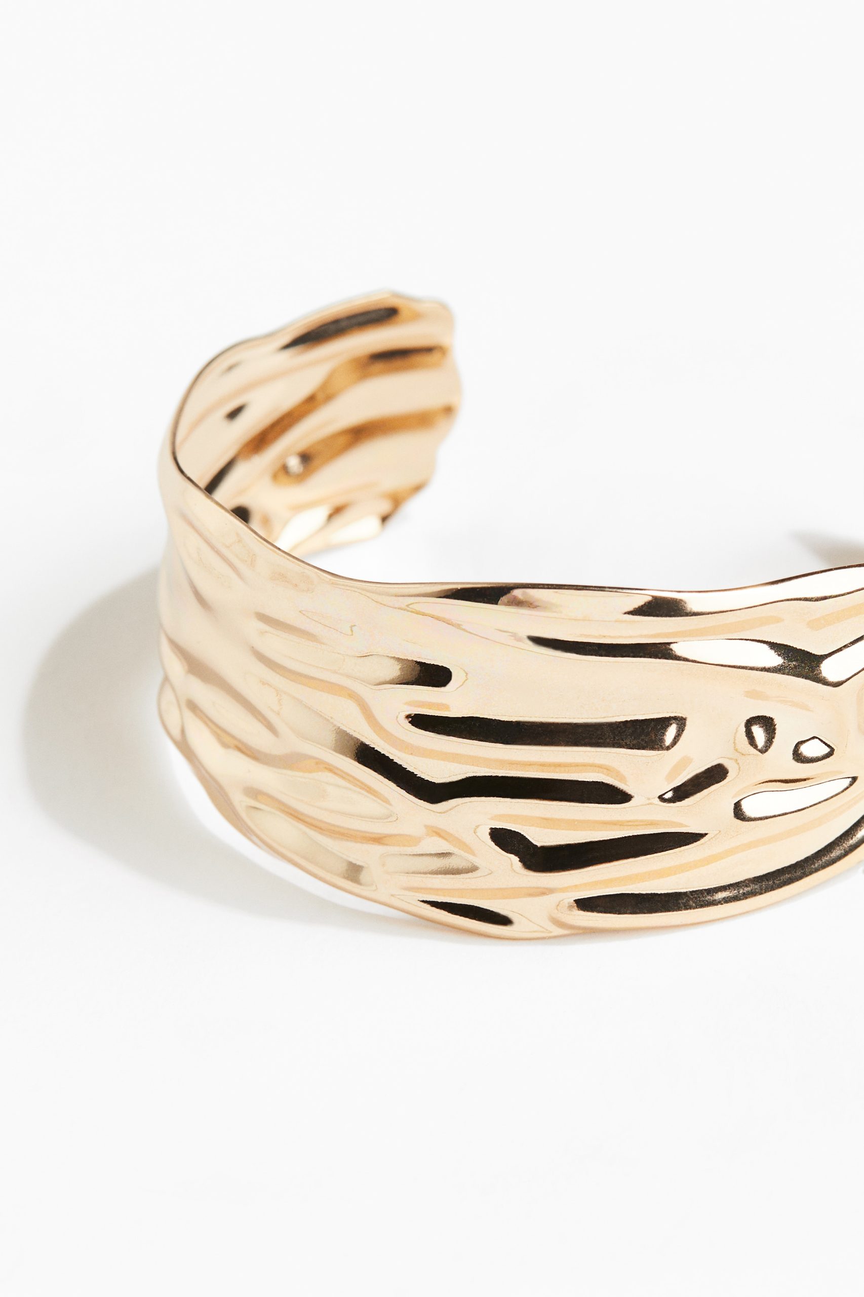 H & M - Cuffarmband met structuur - Goud