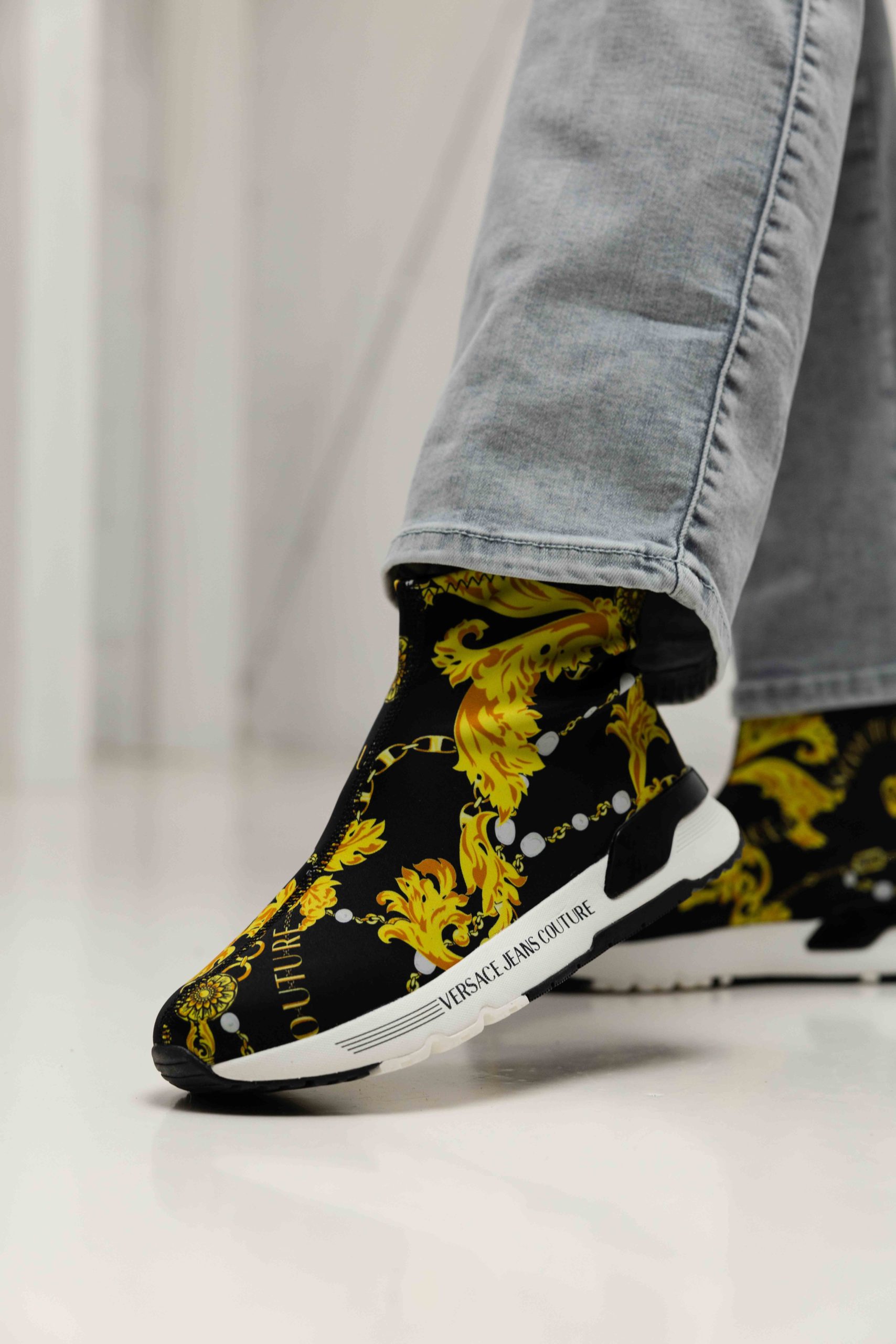 Versace Jeans Couture Fondo Dynamic Lycra Sneakers Dames Zwart/Goud - Maat 39 - Kleur: GoudZwart | Soccerfanshop