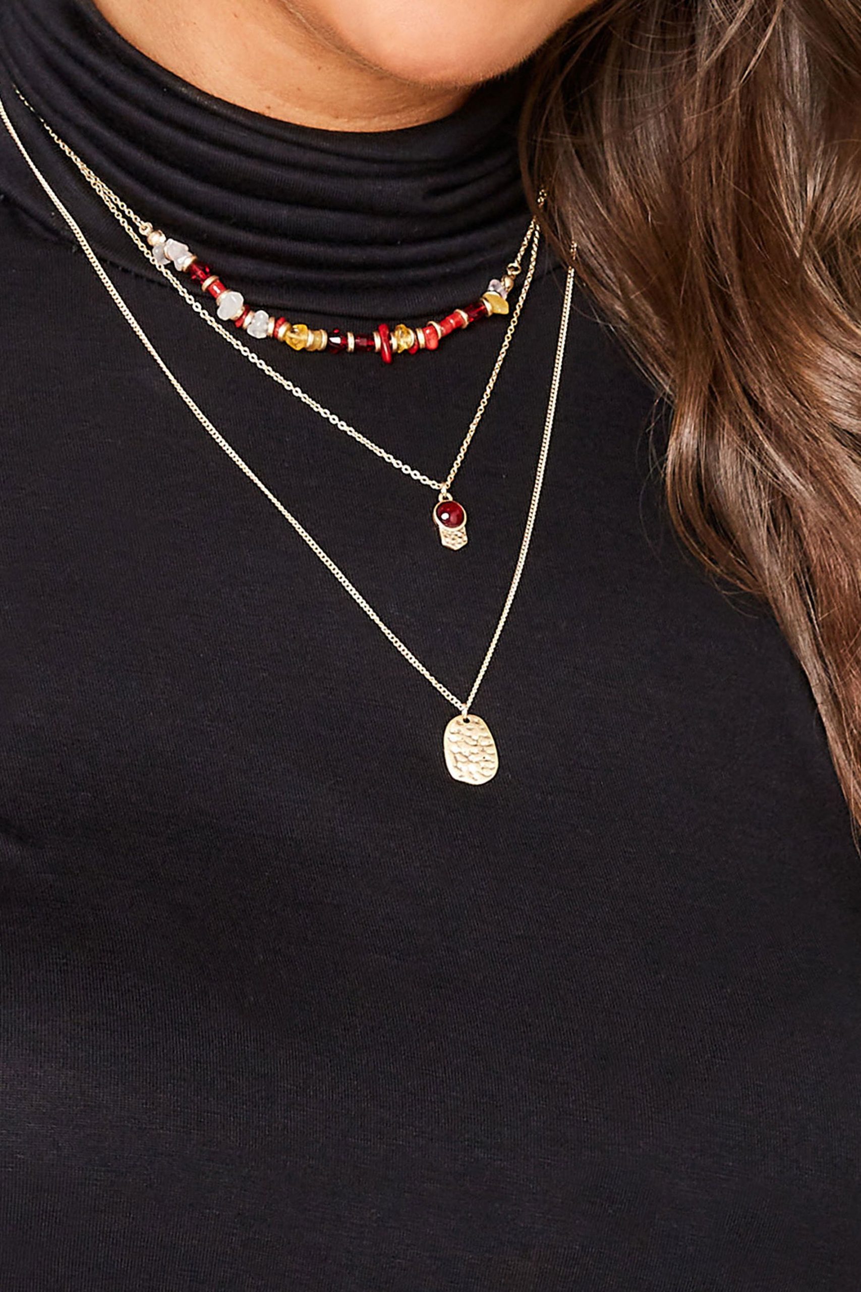 Meerlaagse Ketting Met Kralen In Goud & Rood