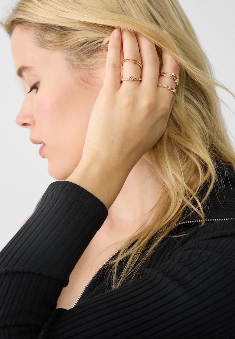 Stradivarius Set van 9 ringen met vlinders en strassteentjes  Goud OS