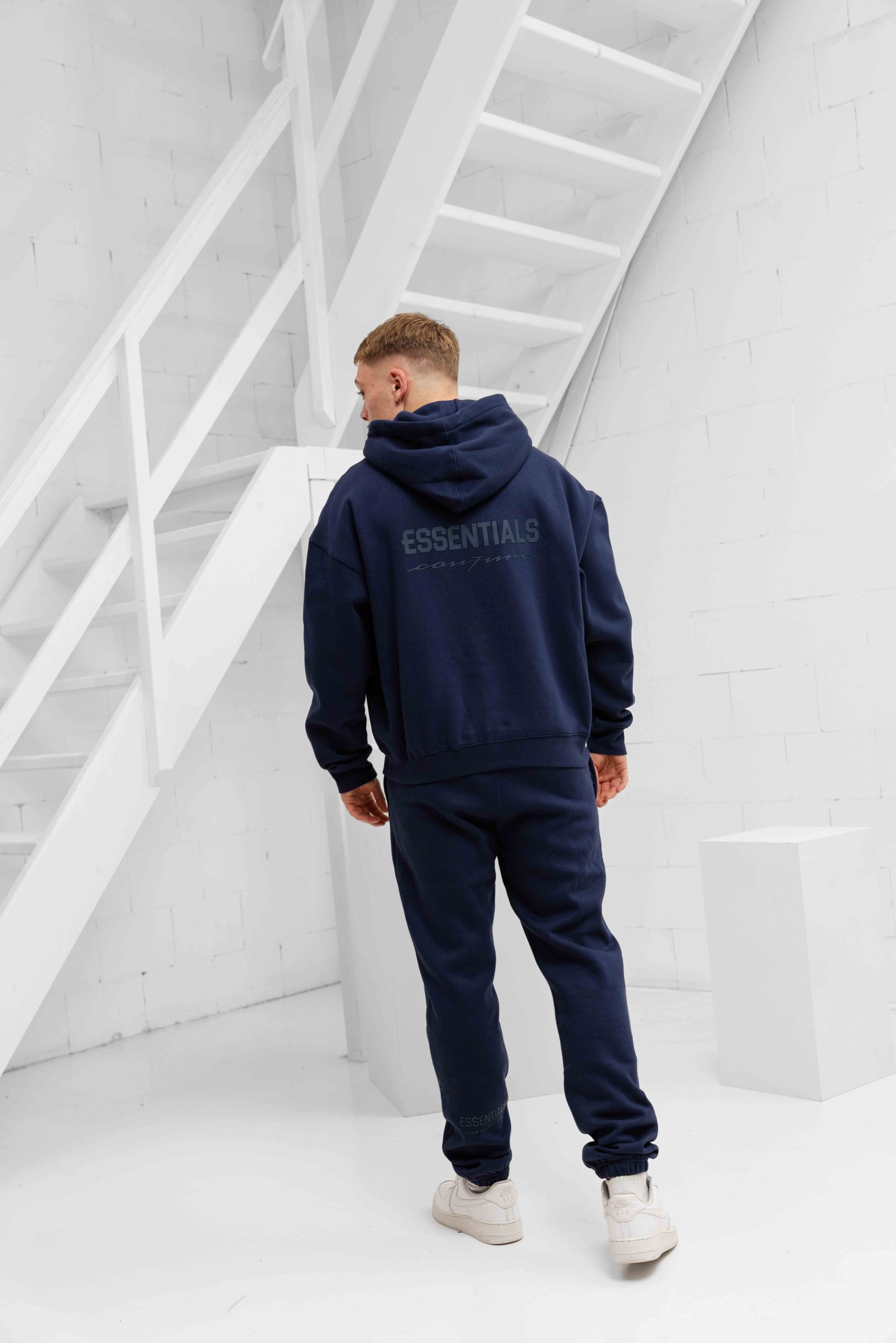 Cou7ure Essentials Rubber Trainingspak Heren Donkerblauw - Maat L - Kleur: Donkerblauw | Soccerfanshop