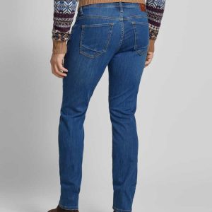 Regular fit jeans in 5-pocketmodel, model ‘CHUCK’