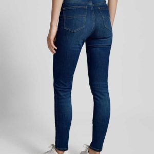 Skinny fit jeans met labelstitching, model ‘NORA’