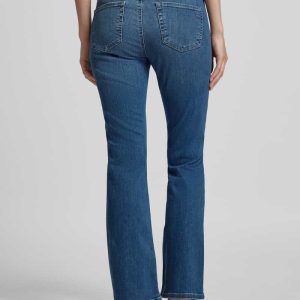Bootcut jeans in 5-pocketmodel, model ‘LENI’