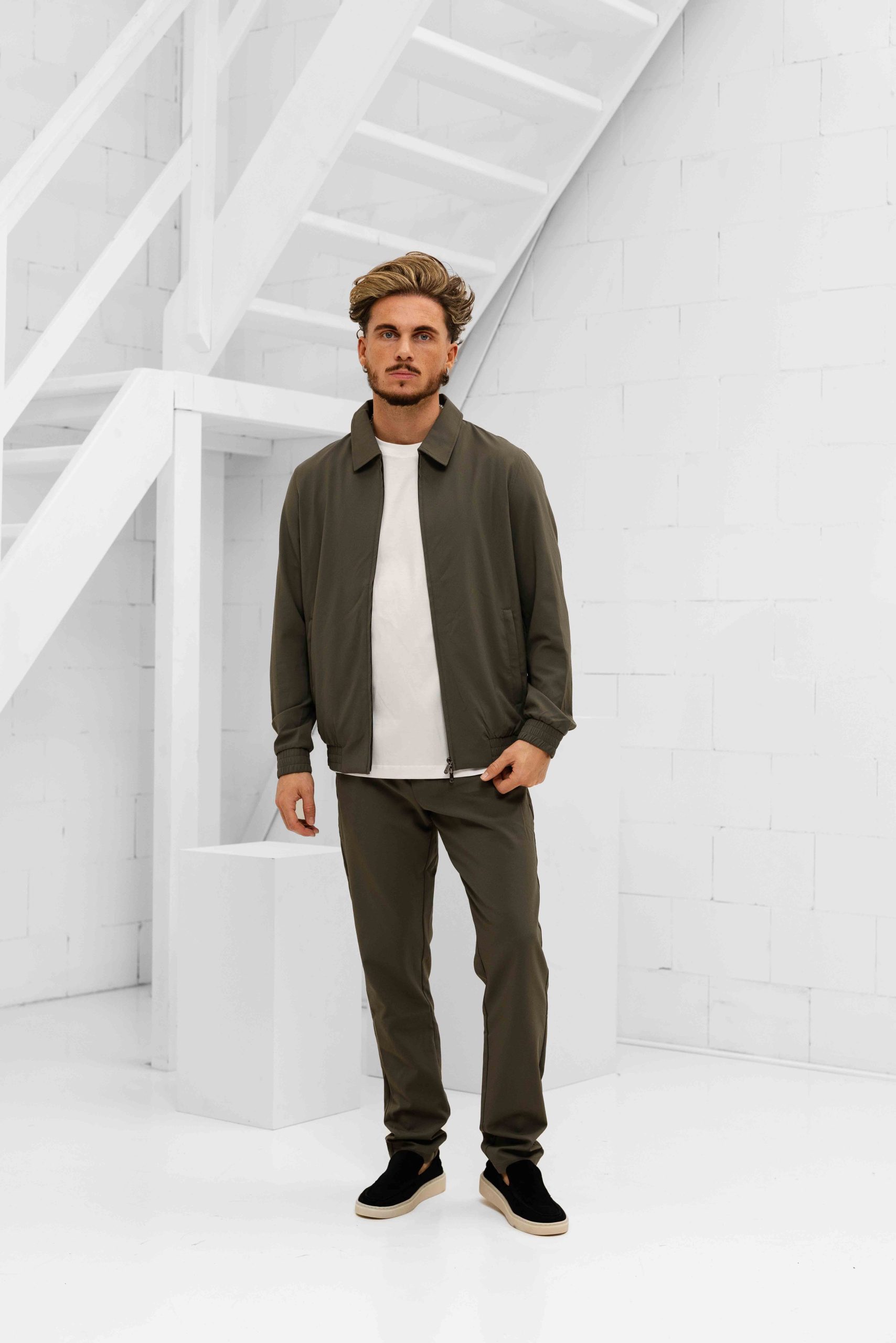 Cou7ure Essentials Reflection Trainingspak Heren Donkergroen - Maat M - Kleur: Donkergroen | Soccerfanshop