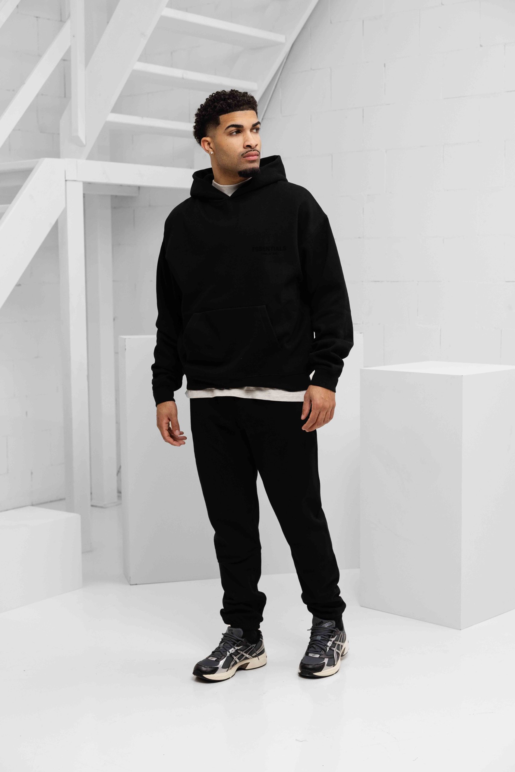 Fear Of God Essentials Trainingspak Heren Zwart - Maat XL - Kleur: Zwart | Soccerfanshop