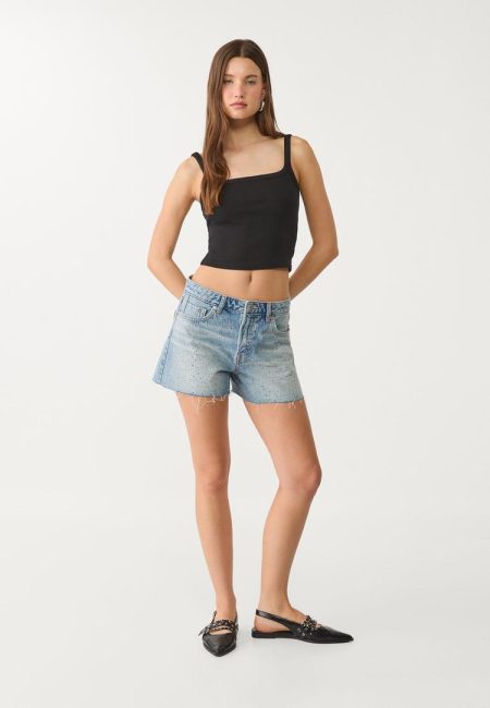 Stradivarius Short denim brillo  LICHTE MIDDENBLAUWE DENIM WASSING 34