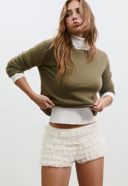 Stradivarius Shorts met volants en kant  Ecru S