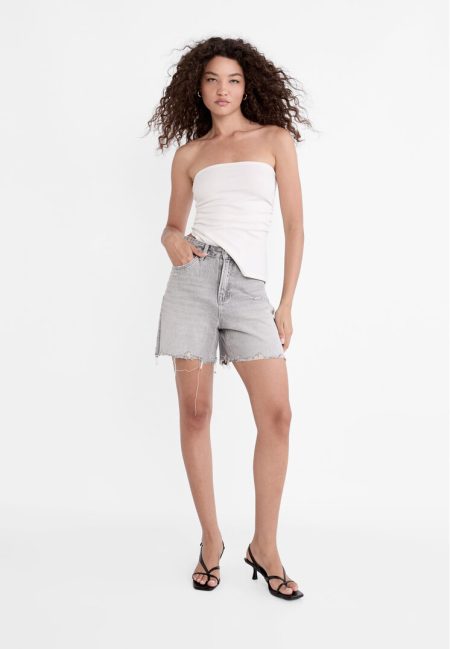 Stradivarius D93 Long fit denim short  Zwarte denim 34