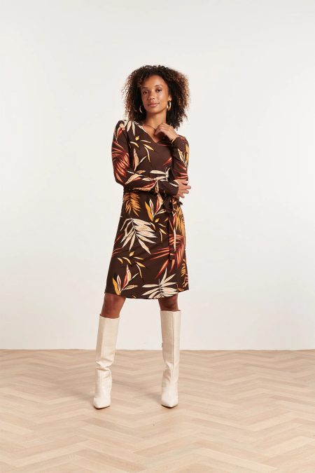 Smashed Lemon 23866 bruine jurk met bladen print