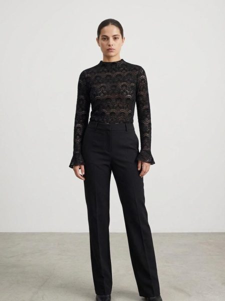 Tramontana Flared-sleeve Brushed Lace Top C56-18-401 T-shirt Lange Mouw 009000-black