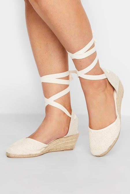 Espadrilles Met Sleehak En Strikbanden In Een (Extra) Brede Pasvorm In Wit