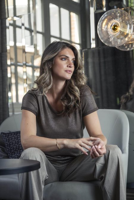 Elvira Casuals Top Lelie E4 25-049 T-shirt Korte Mouw 1022 Dark Gold