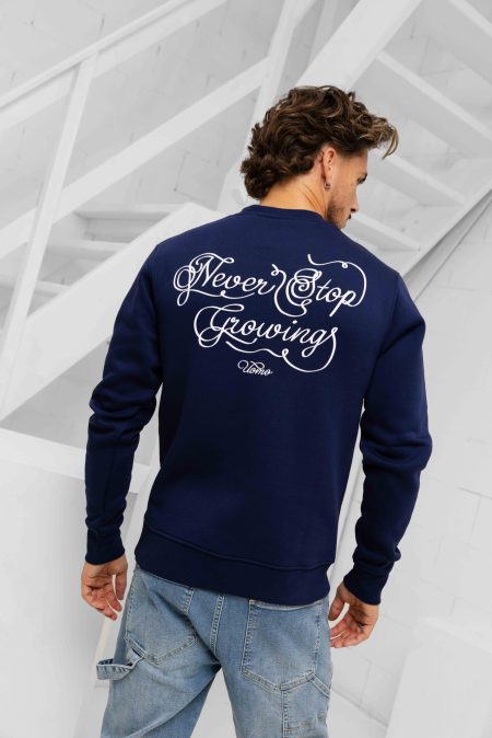 24 Uomo Never Stop Growing Sweater Heren Navy - Maat XXXL - Kleur: Blauw | Soccerfanshop