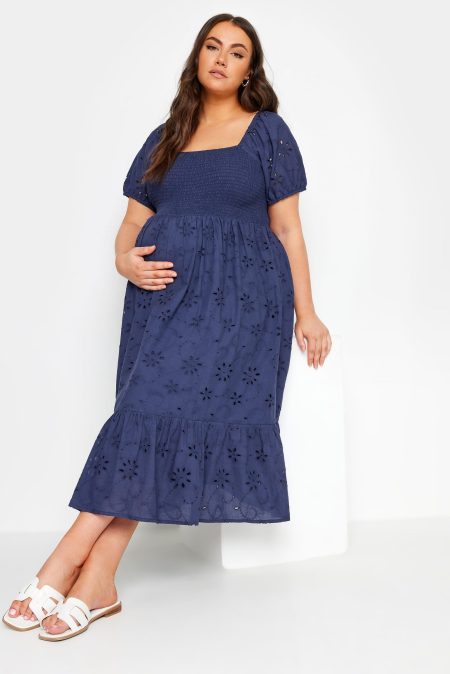 Bump It Up Maternity Midijurk Van Broderie Met Korte Mouwen En Smokwerk In Donkerblauw Size 58-60