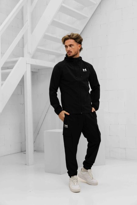 Under Armour Vibe Woven Cargo Trainingspak Heren Zwart - Maat S - Kleur: Zwart | Soccerfanshop