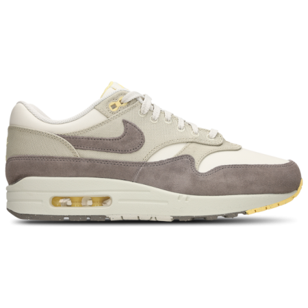 Nike Air Max Sneakers Heren - Bruin - Maat 40.5 - Mesh/Synthetisch