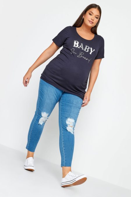 Bump It Up Maternity Tshirt Met 'Baby On Board' Slogan In Donkerblauw