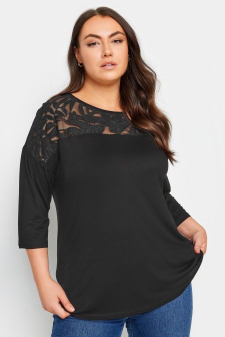 Yours Top Met 3/4Mouwen En Meshinzet Met Bloemontwerp In Zwart Size 50-52