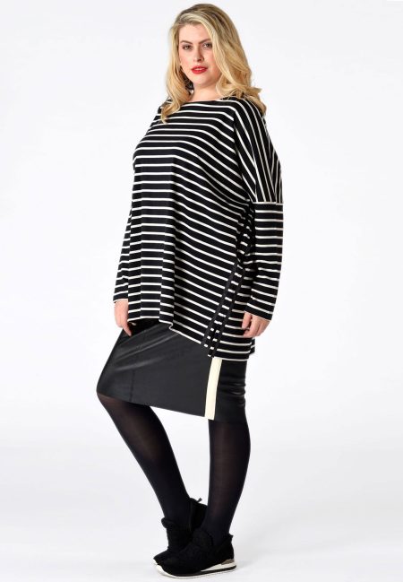 6906076_6906076-210-MC