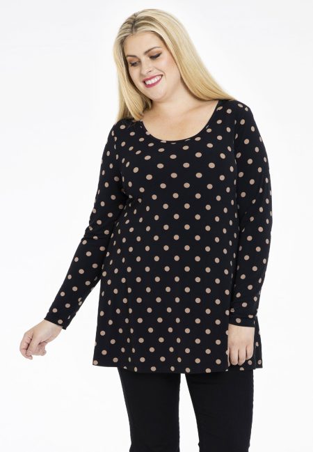 8904539_8904539-210-MC