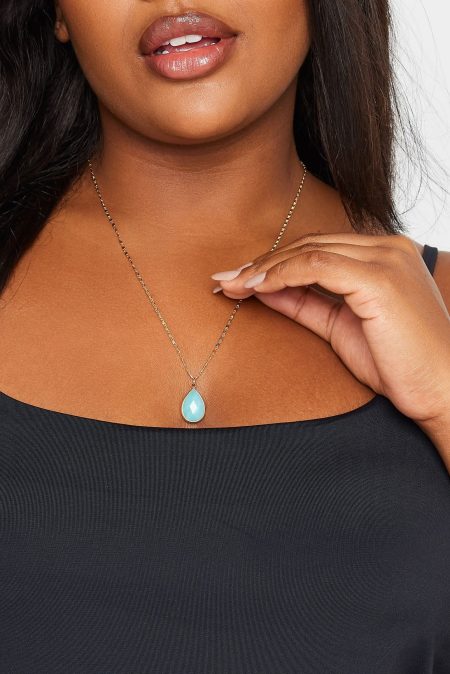 Ketting Met Blauwe Edelsteenhanger In Goud