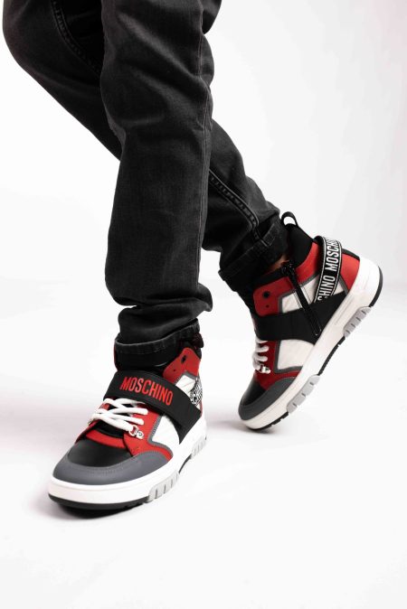 Moschino Sneakers 76018 Dames/Kids Zwart/Rood - Maat 38 - Kleur: RoodZwartGeelGrijs | Soccerfanshop