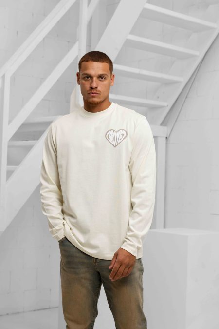 Croyez Puffed Heart Longsleeve T-Shirt Heren Gebroken Wit/Beige - Maat XXL - Kleur: BeigeGebroken Wit | Soccerfanshop