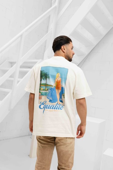 Equalité Postcard Oversized T-Shirt Heren Gebroken Wit - Maat XL - Kleur: Gebroken WitBlauw | Soccerfanshop