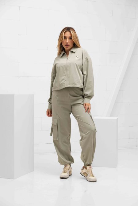 Guess Aurlie Trainingspak Dames Groen - Maat L - Kleur: Groen | Soccerfanshop