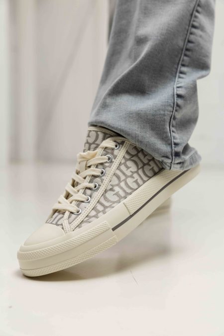 Guess Sneaker Carey Logo Met Detail Dames Grijs - Maat 41 - Kleur: Grijs | Soccerfanshop