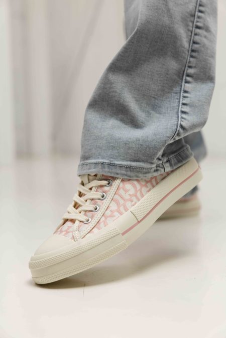 Guess Sneaker Carey Logo Met Detail Dames Roze - Maat 40 - Kleur: Roze | Soccerfanshop