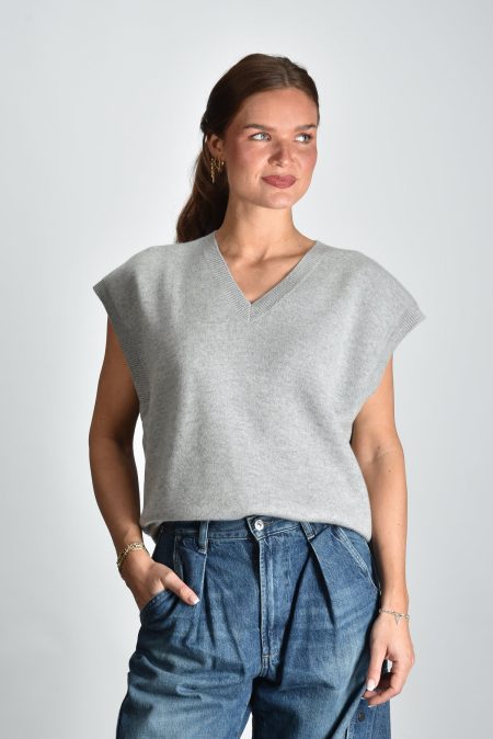 Lisa Yang trui Navarra 2026002 dove grey