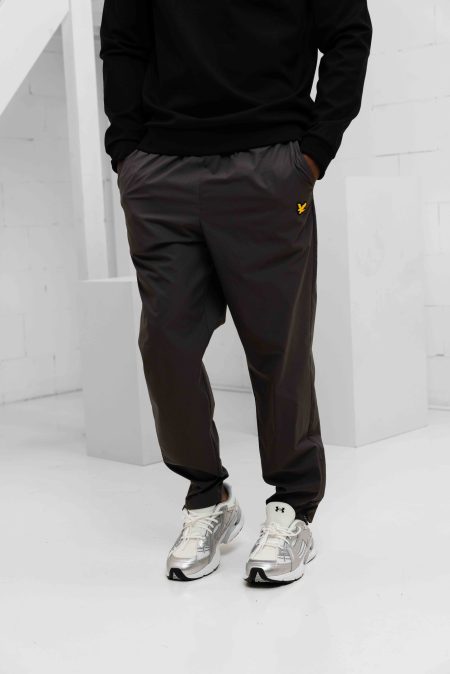 Lyle & Scott Sports Woven Trainingsbroek Heren Donkergrijs - Maat XXL - Kleur: Donkergrijs | Soccerfanshop