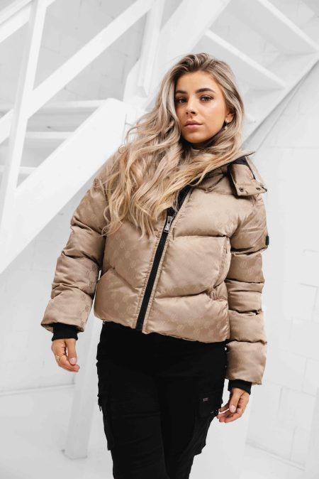 Malelions Monogram Puffer Winterjas Dames Bruin Gratis Malelions Muts & Sjaal t.w.v €90 - Maat XL - Kleur: Bruin | Soccerfanshop