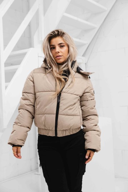 Malelions Signature Puffer Winterjas Dames Beige Gratis Malelions Muts & Sjaal t.w.v €90 - Maat XL - Kleur: Beige | Soccerfanshop