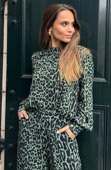 Mila Blouse Long Sleeve Leopard Army