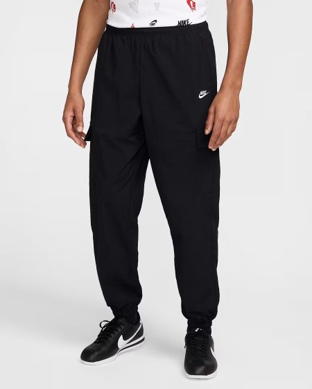 Nike Club Cargo Pants Trainingsbroek Heren Zwart - Maat L - Kleur: Zwart | Soccerfanshop